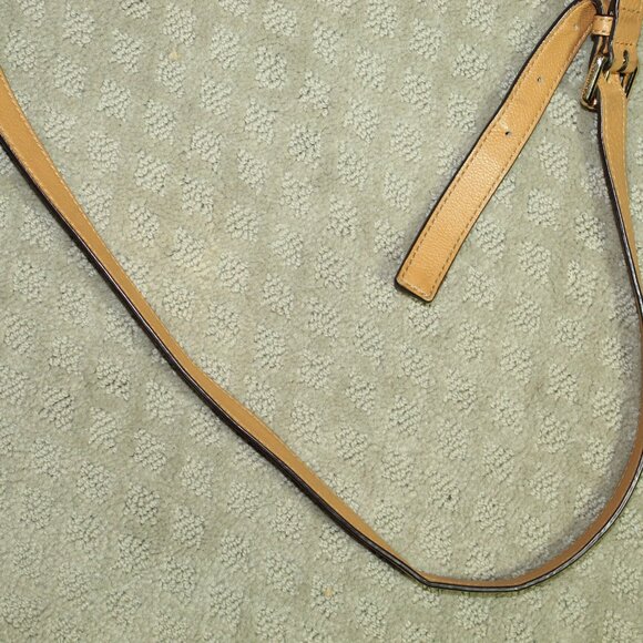 Michael Kors Yellow Tan Pebbled Leather Large Shoulder Handbag EUC! - Picture 11 of 15